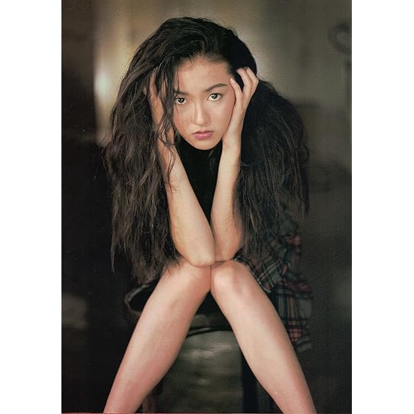 Amazon.co.jp: 高橋かおり写真集メタモルフォーゼ : 渡辺 達生: 本
